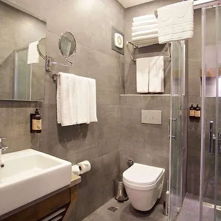 New Airport Hotel *