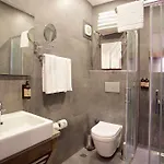 New Airport Hotel *
